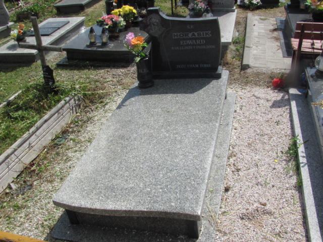 Grób Edward Horabik