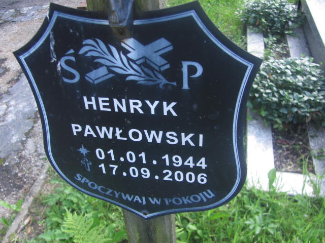 Henryk Pawłowski 1944 Wałbrzych - Grobonet - Wyszukiwarka osób pochowanych