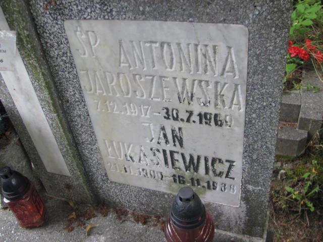 Jan Łukasiewicz 1910 Wałbrzych - Grobonet - Wyszukiwarka osób pochowanych