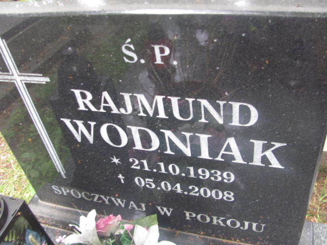 Rajmund Wodniak 1939 Wałbrzych - Grobonet - Wyszukiwarka osób pochowanych